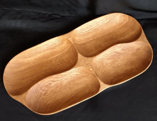 Medinis serviravimo padėklas 45×21 cm – natūralus, elegantiškas ir funkcionalus Medinis serviravimo padėklas 45x21 cm – natūralus, elegantiškas ir funkcionalus