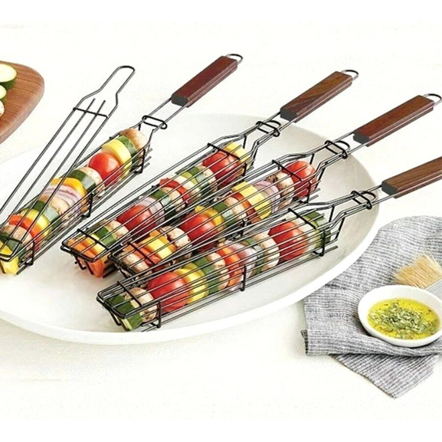 groteles-darzovems-d1e16-internetu_reference Steel Vegetable Grill Rack with Wooden Handle, 50 cm - Image 1