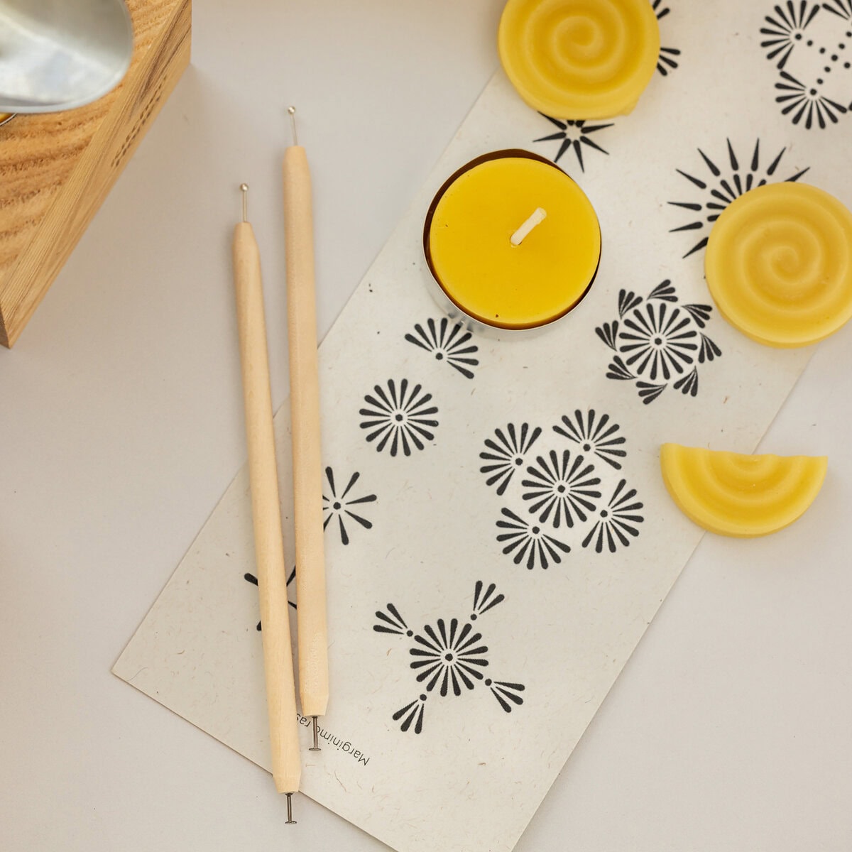 Kitchen_Honey_-1×1-12 Kiaušinių marginimo rinkinys (be stovelio)